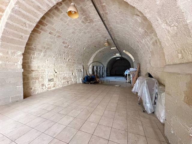 Locale Commerciale in vendita a San Valentino, Puglia