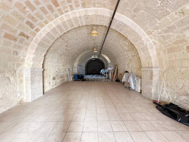 Locale Commerciale in vendita a San Valentino, Puglia