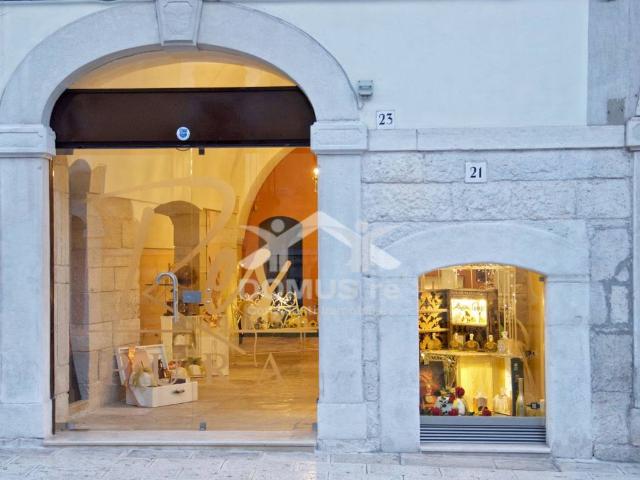 Locale Commerciale in vendita a San Valentino, Puglia