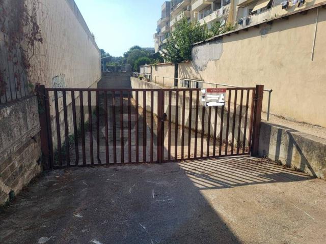 Locale Commerciale in vendita a Anzio Due, Roma Capitale
