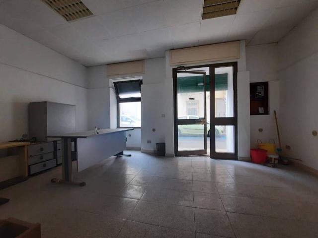 Locale Commerciale in vendita a Anzio Colonia, Roma Capitale