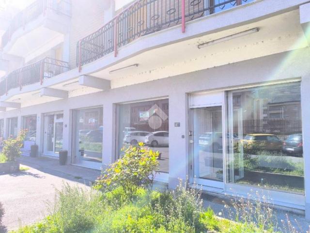 Locale Commerciale in vendita a Busseyaz, Aosta
