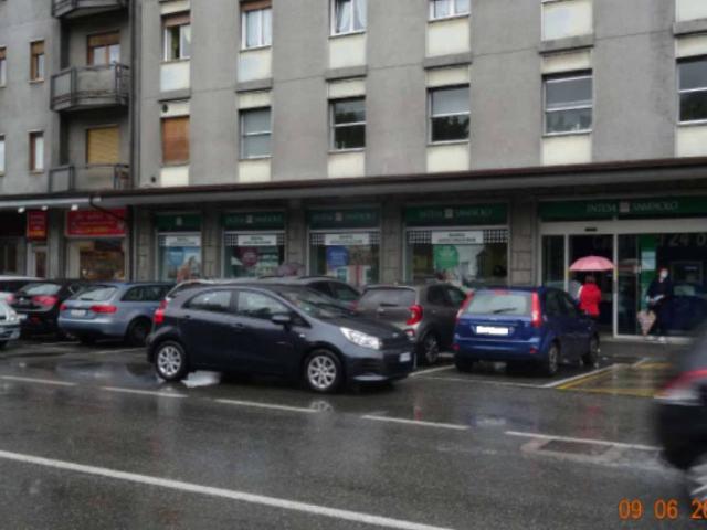 Locale Commerciale in vendita a Busseyaz, Aosta