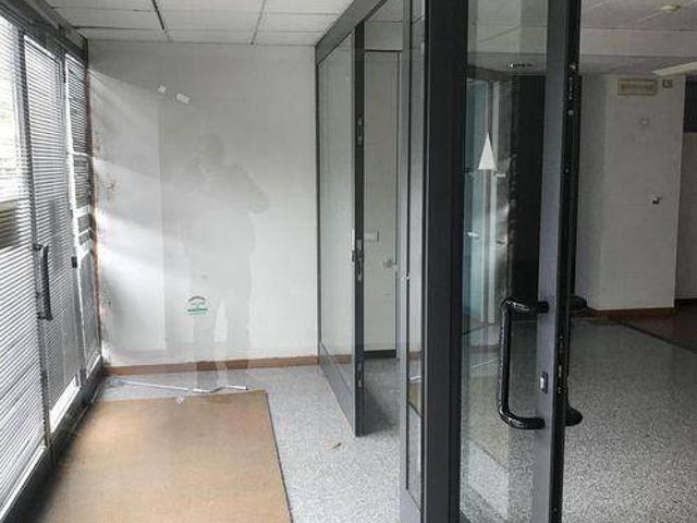 Locale Commerciale in vendita a Busseyaz, Aosta