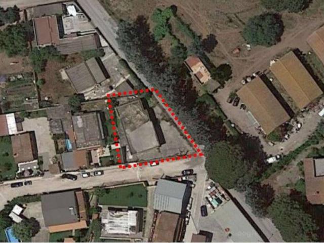 Locale Commerciale in vendita a La Cogna, Aprilia