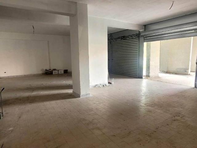 Locale Commerciale in vendita a Guardapasso, Aprilia