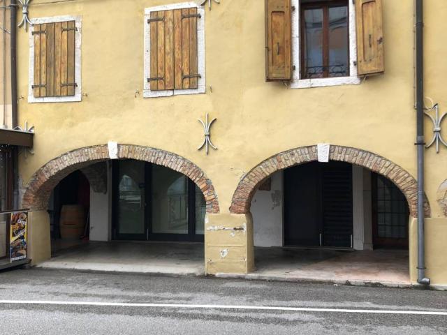 Locale Commerciale in vendita a Aquileia, Friuli-Venezia Giulia