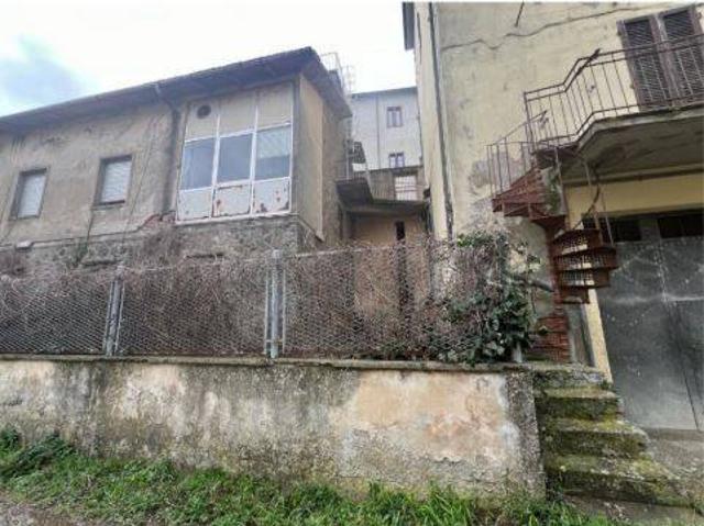 Locale Commerciale in vendita a Unione dei Comuni Montani Amiata Grossetana, Arcidosso