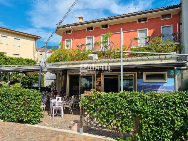 Locale Commerciale in vendita a Comunità Alto Garda e Ledro, Arco