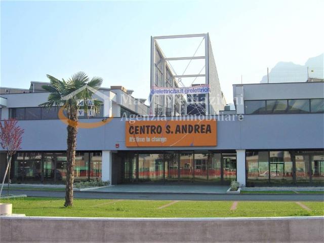 Locale Commerciale in vendita a Comunità Alto Garda e Ledro, Riva