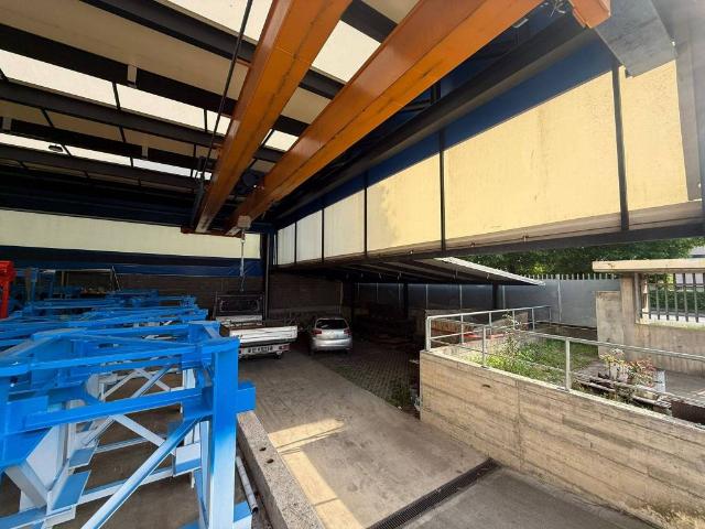Locale Commerciale in vendita a Arconate, Lombardia