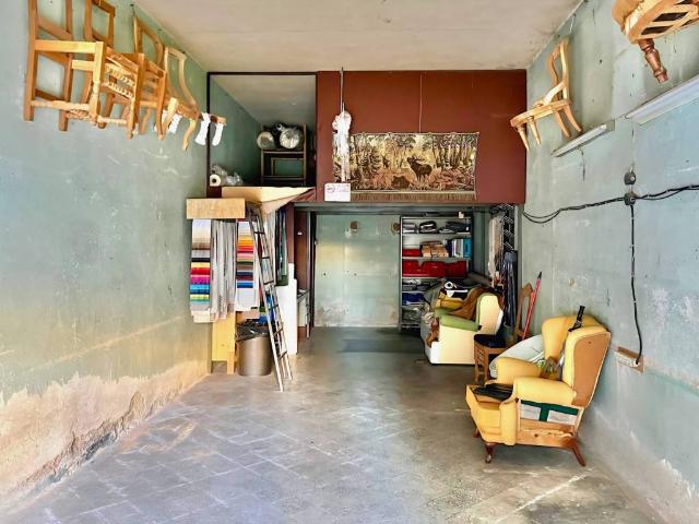 Locale Commerciale in vendita a Arezzo