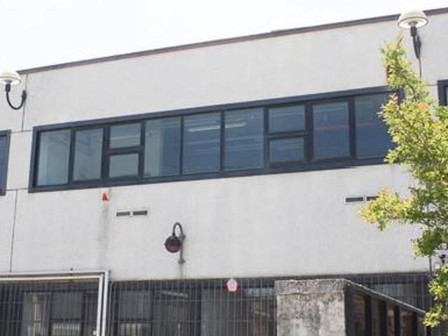 Locale Commerciale in vendita a Chiani, Palazzo Del Pero