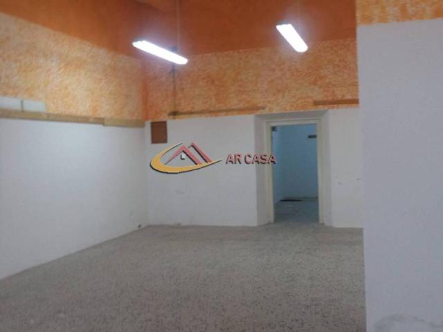 Locale Commerciale in vendita a Saione, Palazzo Del Pero