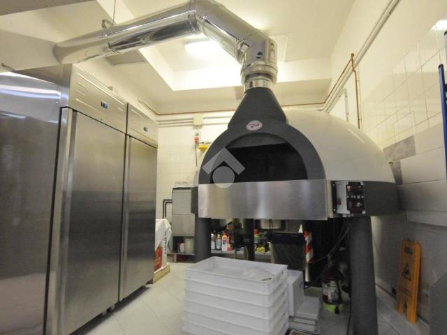 Locale Commerciale in vendita a Unione Reno Galliera, Argelato