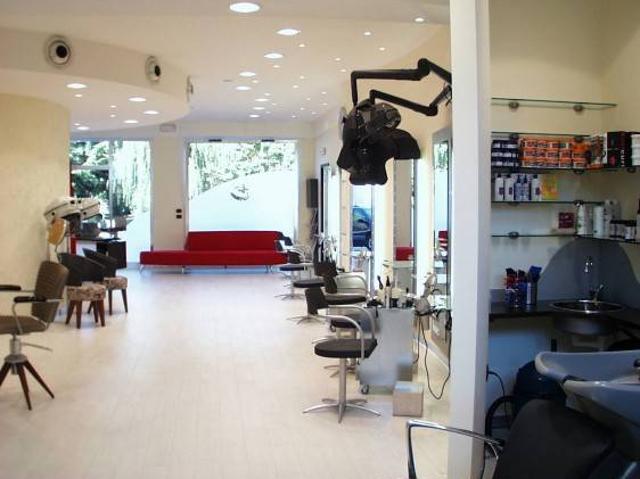 Locale Commerciale in vendita a Unione Reno Galliera, Argelato