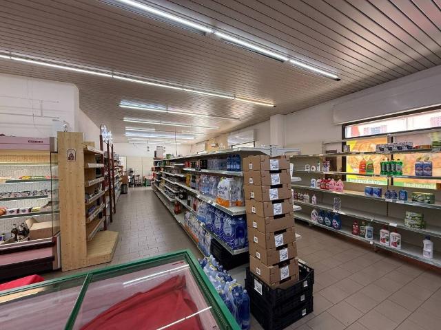 Locale Commerciale in vendita a San Nicolò, Argenta