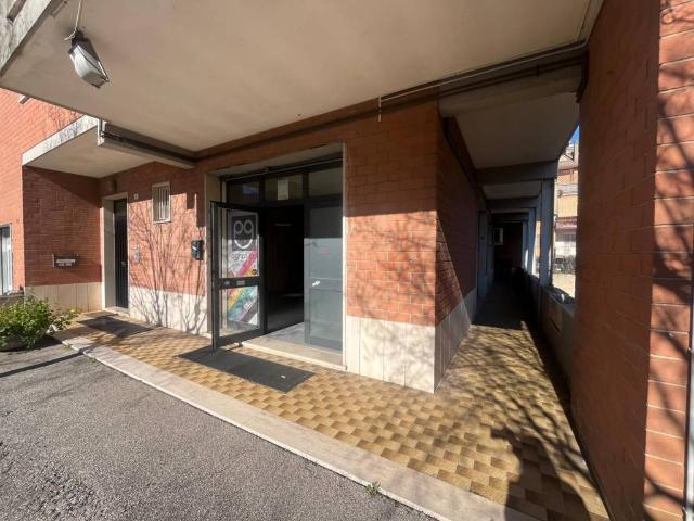 Locale Commerciale in vendita a Roma Capitale, Lazio