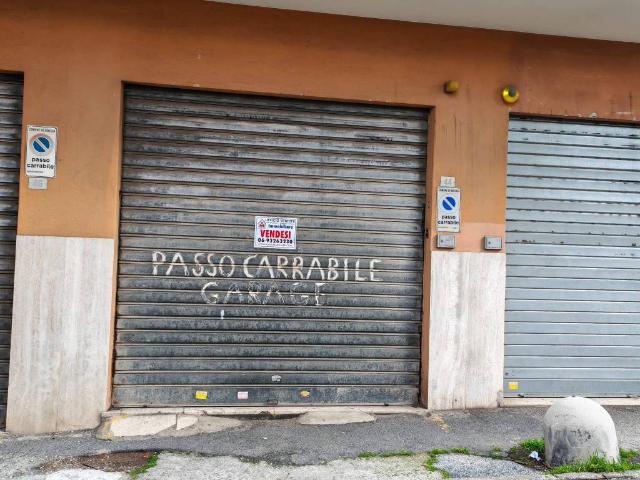 Locale Commerciale in vendita a Roma Capitale, Lazio