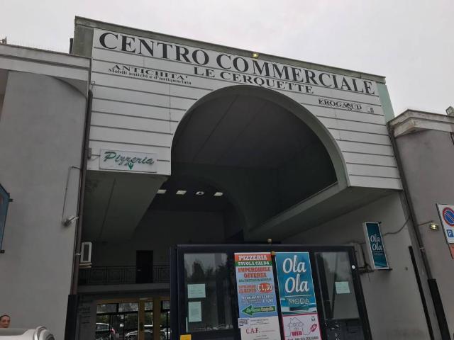 Locale Commerciale in vendita a Monte Gentile, Roma Capitale