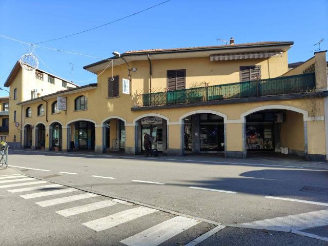 Locale Commerciale in vendita a Piemonte, Novara