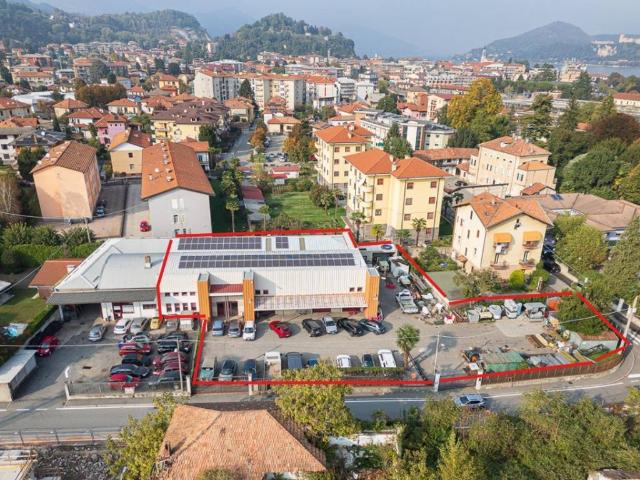Locale Commerciale in vendita a Piemonte, Novara