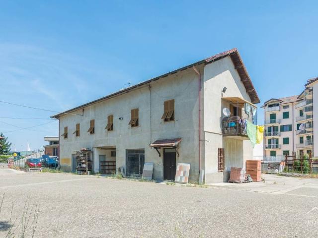 Locale Commerciale in vendita a Piemonte, Alessandria