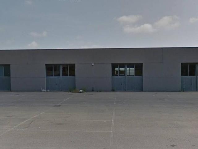 Locale Commerciale in vendita a Piemonte, Alessandria