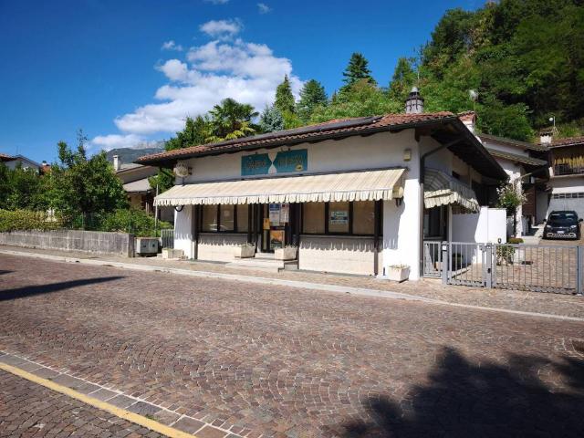 Locale Commerciale in vendita a Borc Premacor, Artegna / Dartigne