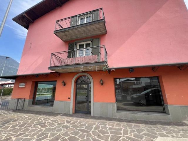 Locale Commerciale in vendita a Comunità montana della valle Camonica, Artogne
