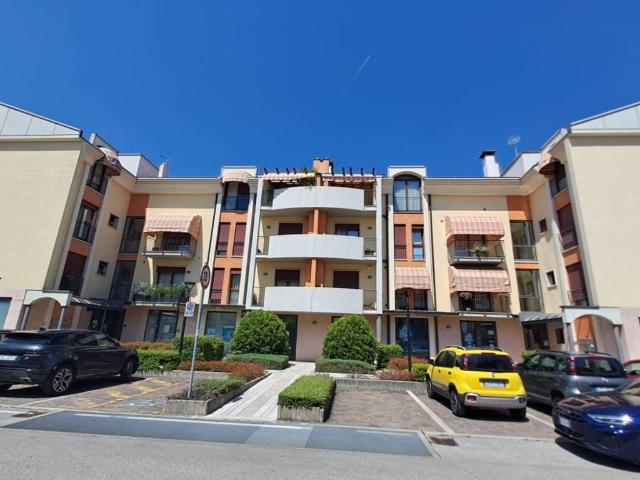 Locale Commerciale in vendita a San Bortolo, Arzignano
