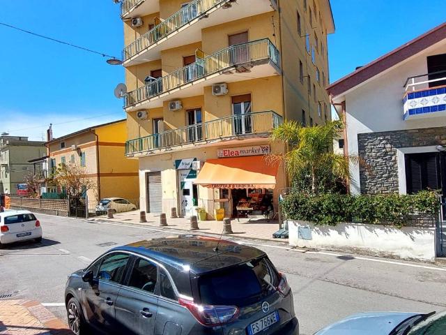 Locale Commerciale in vendita a Ascea, Campania