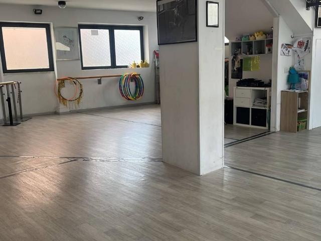 Locale Commerciale in vendita a Marche, Ascoli Piceno