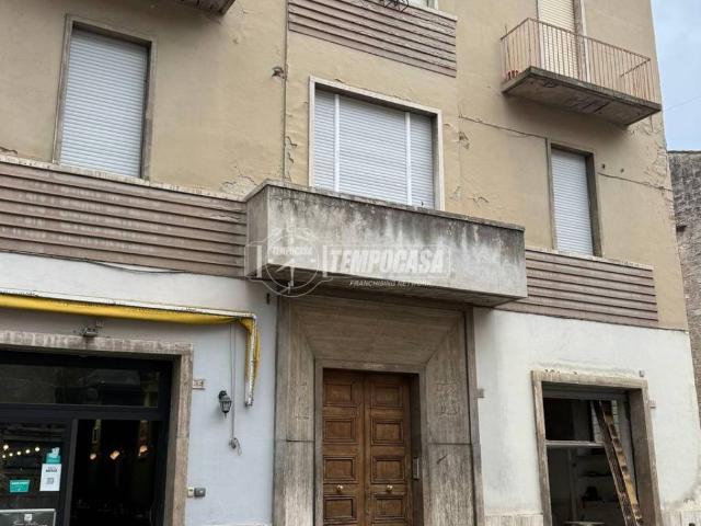 Locale Commerciale in vendita a San Venanzio, Marche