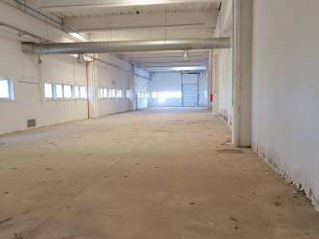 Locale Commerciale in vendita a Puglia, Foggia