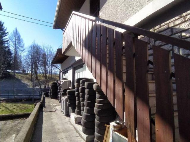 Locale Commerciale in vendita a Asiago, Veneto