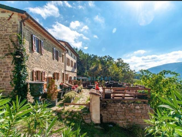 Rustico in vendita a Porziano, Assisi