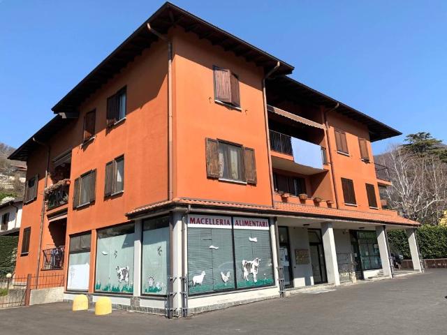Locale Commerciale in vendita a Scarenna, Asso