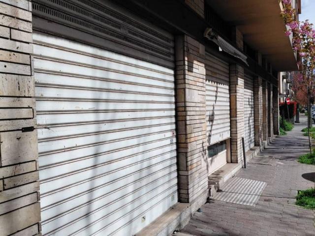 Locale Commerciale in vendita a Piemonte, Asti