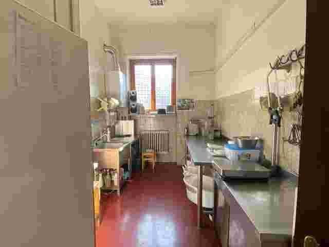 Locale Commerciale in vendita a Piemonte, Asti