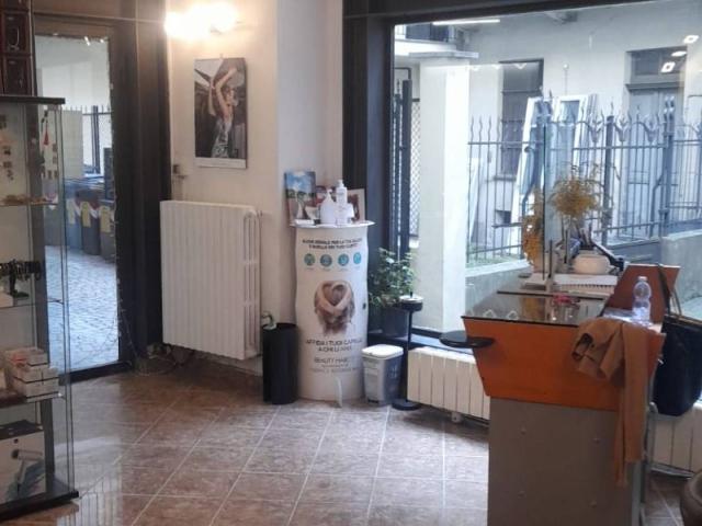 Locale Commerciale in vendita a Rione San Secondo, Piemonte