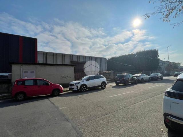Locale Commerciale in vendita a Piemonte, Asti