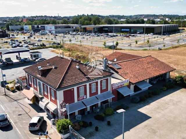 Locale Commerciale in vendita a Piemonte, Asti