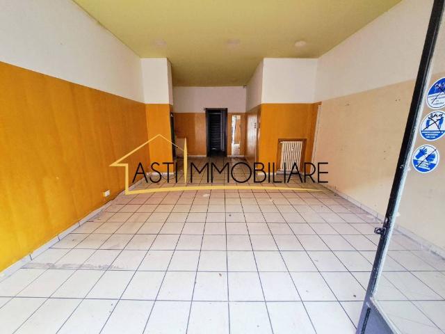 Locale Commerciale in vendita a Rione San Paolo, Piemonte