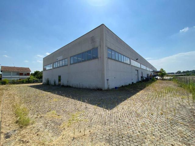Locale Commerciale in vendita a Piemonte, Asti