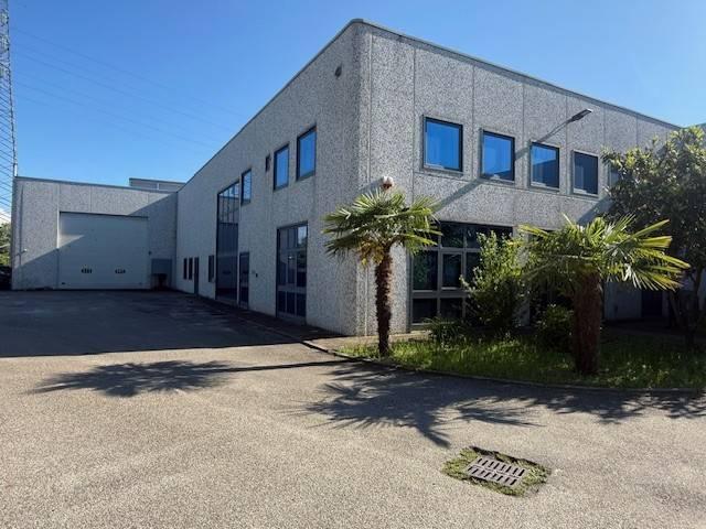 Locale Commerciale in vendita a Piemonte, Asti