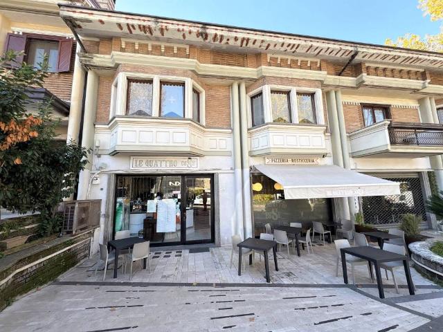Locale Commerciale in vendita a Atripalda, Campania