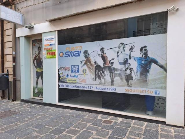 Locale Commerciale in vendita a Augusta, Siracusa