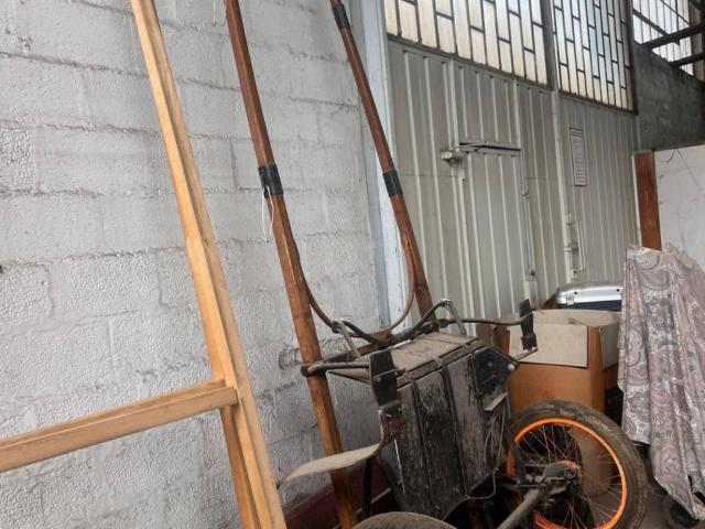 Locale Commerciale in vendita a Unione di comuni Montana Lunigiana, Aulla
