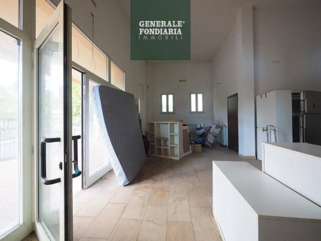Locale Commerciale in vendita a Unione di comuni Montana Lunigiana, Aulla